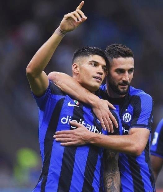 意甲劲旅争锋:国际米兰与尤文图斯搏斗,争夺积分,引发热议的简单介绍 意甲劲旅争锋:国际米兰与尤文图斯搏斗,争夺积分,引发热议的简单介绍